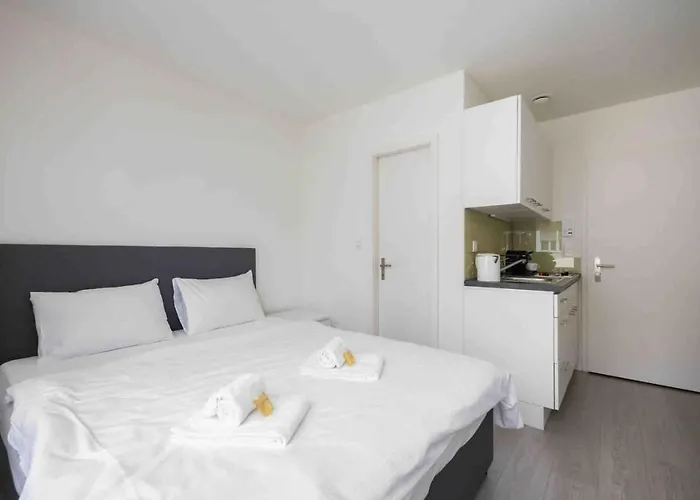 Urban Oasis With Queen Bed And View Be-33 *